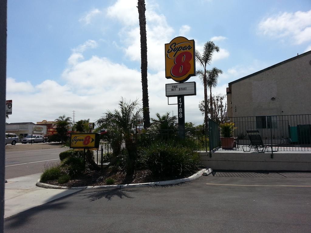 Super 8 By Wyndham San Diego/Imperial Beach Eksteriør bilde