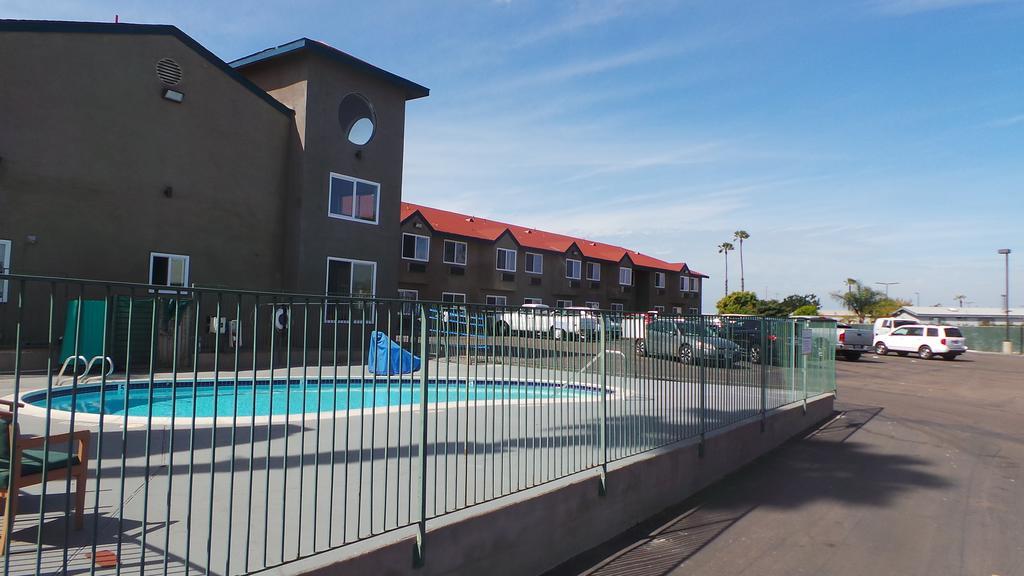 Super 8 By Wyndham San Diego/Imperial Beach Eksteriør bilde