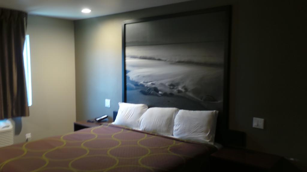 Super 8 By Wyndham San Diego/Imperial Beach Eksteriør bilde