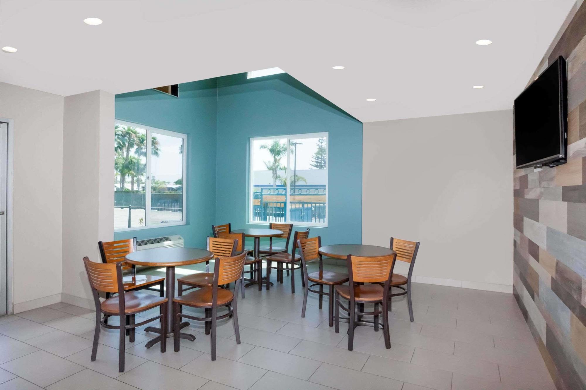 Super 8 By Wyndham San Diego/Imperial Beach Eksteriør bilde
